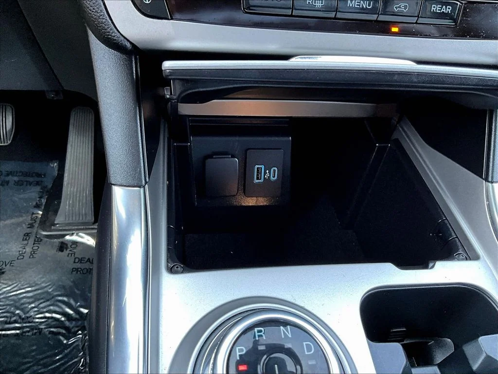 Certified Used 2022 Gray Ford XLT image 16