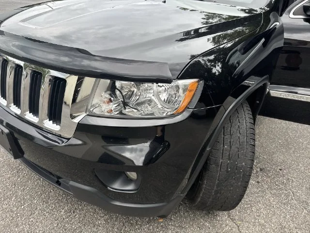 Used 2012 Black Jeep Laredo image 33