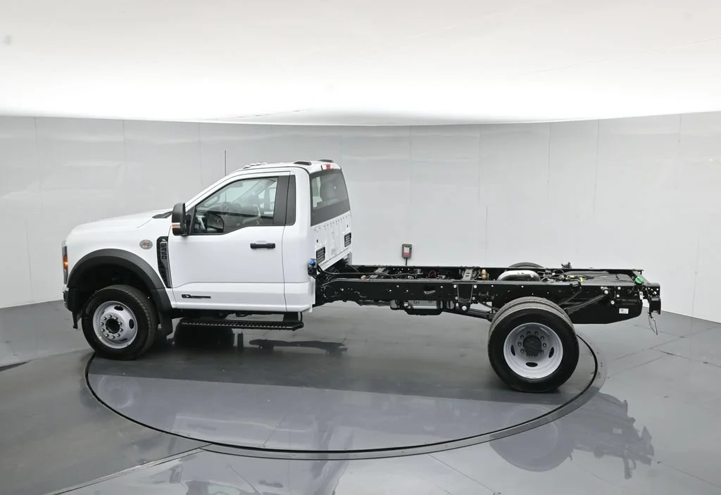 New 2026 Oxford White Ford XL image 48