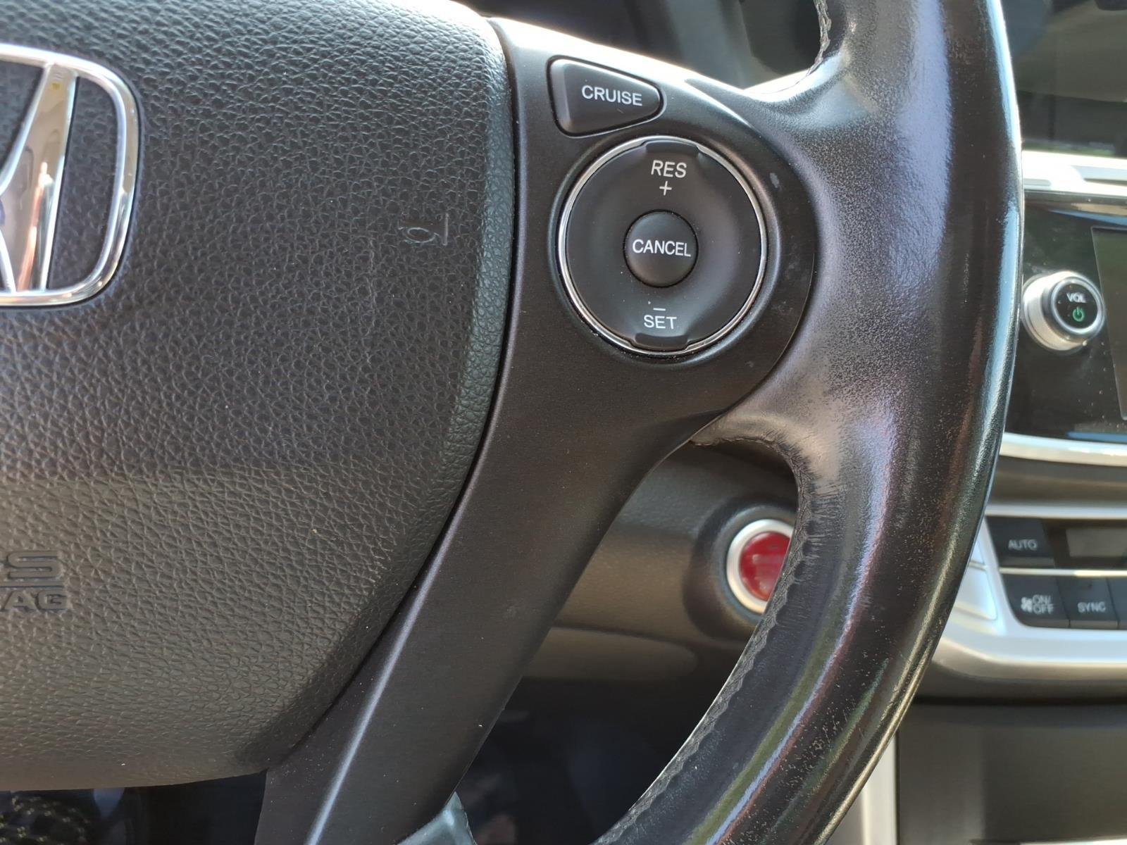 Used 2014 White Orchid Pearl Honda EXLV6 image 17