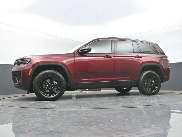 New 2026 Velvet Red Pearlcoat Jeep Altitude image 44