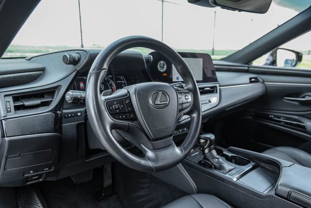 Used 2023 Gray Lexus 350 image 2