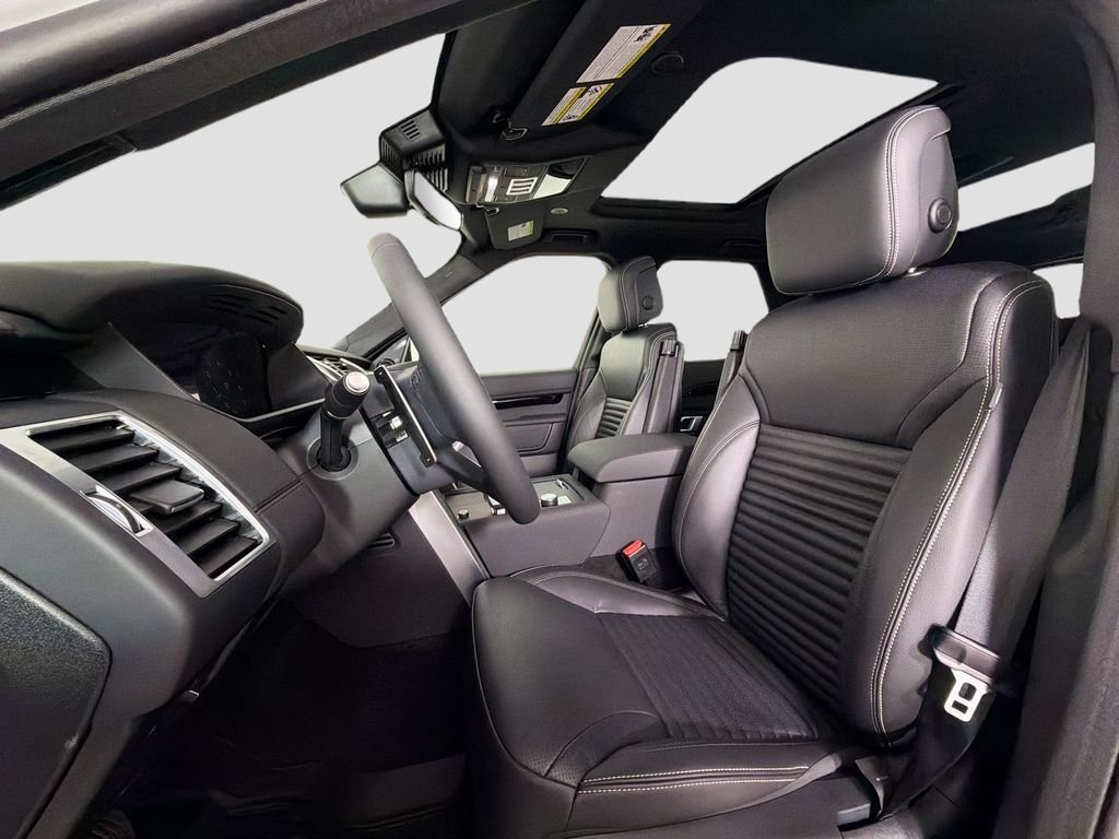 New 2026 Fuji White Land Rover S image 22