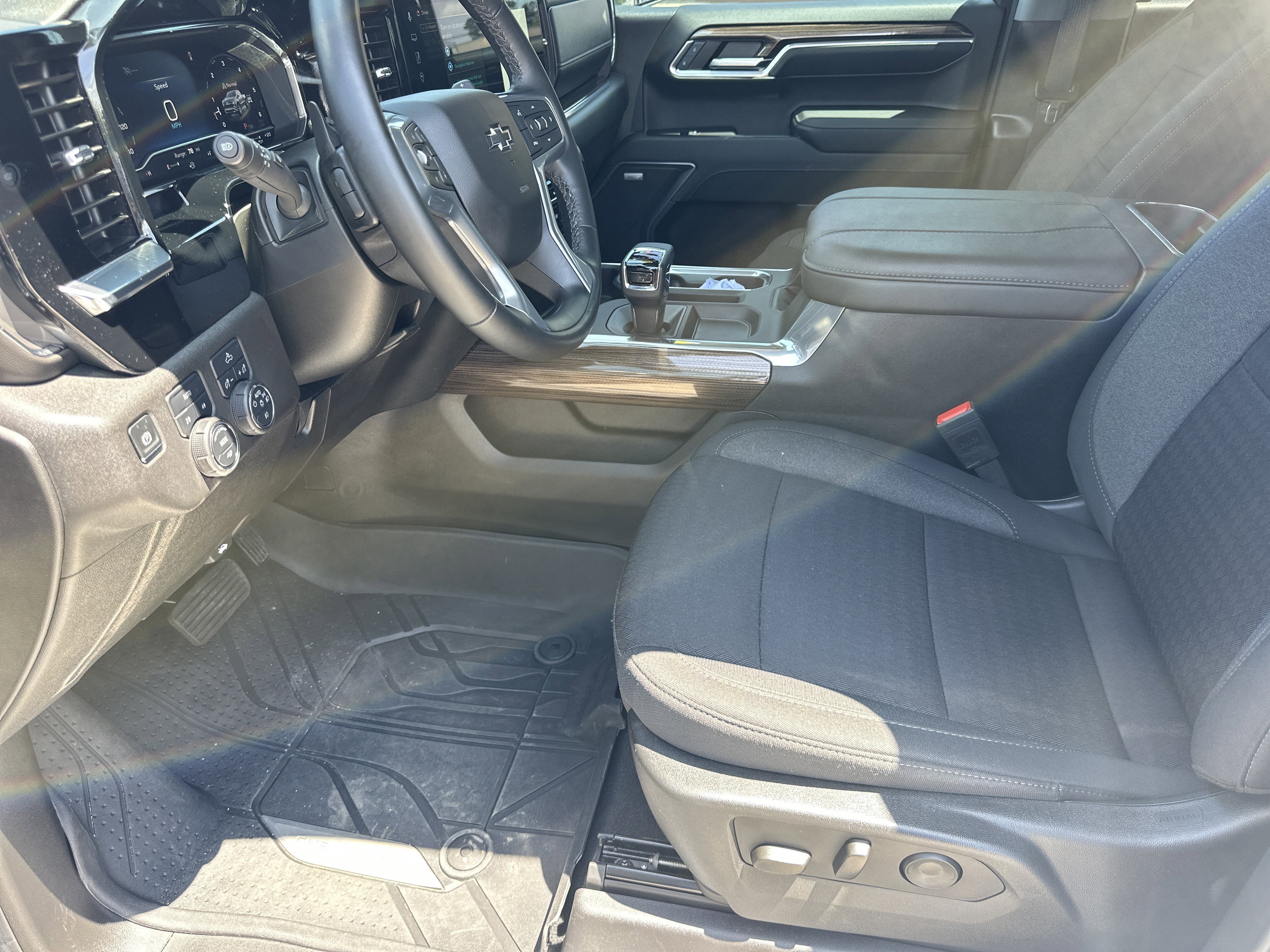 2024 Chevrolet Silverado 1500 RST - Photo 11