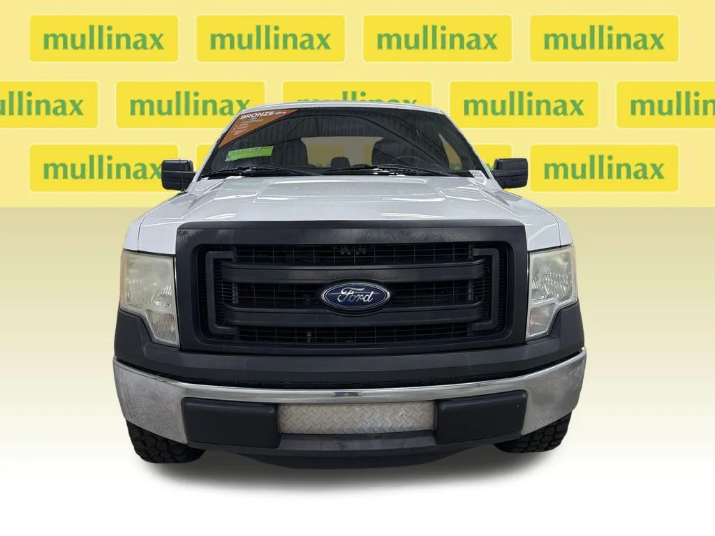 Used 2013 White Ford XL image 13