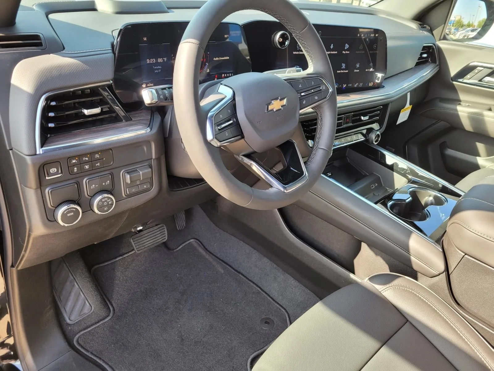 2026 Chevrolet Tahoe Premier - Photo 18