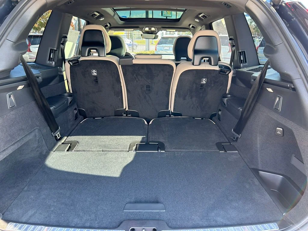 2026 Volvo XC90 Plus - Photo 19