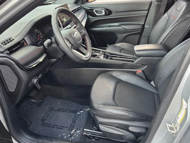 Used 2024 Silver Jeep Trailhawk image 14