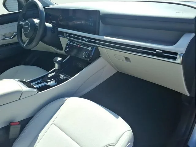 Used 2026  Hyundai SEL image 22