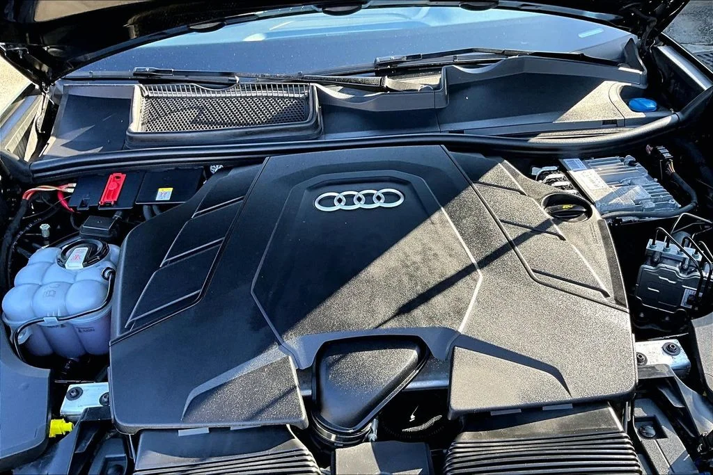 Used 2023 Black Audi 55 Premium image 31