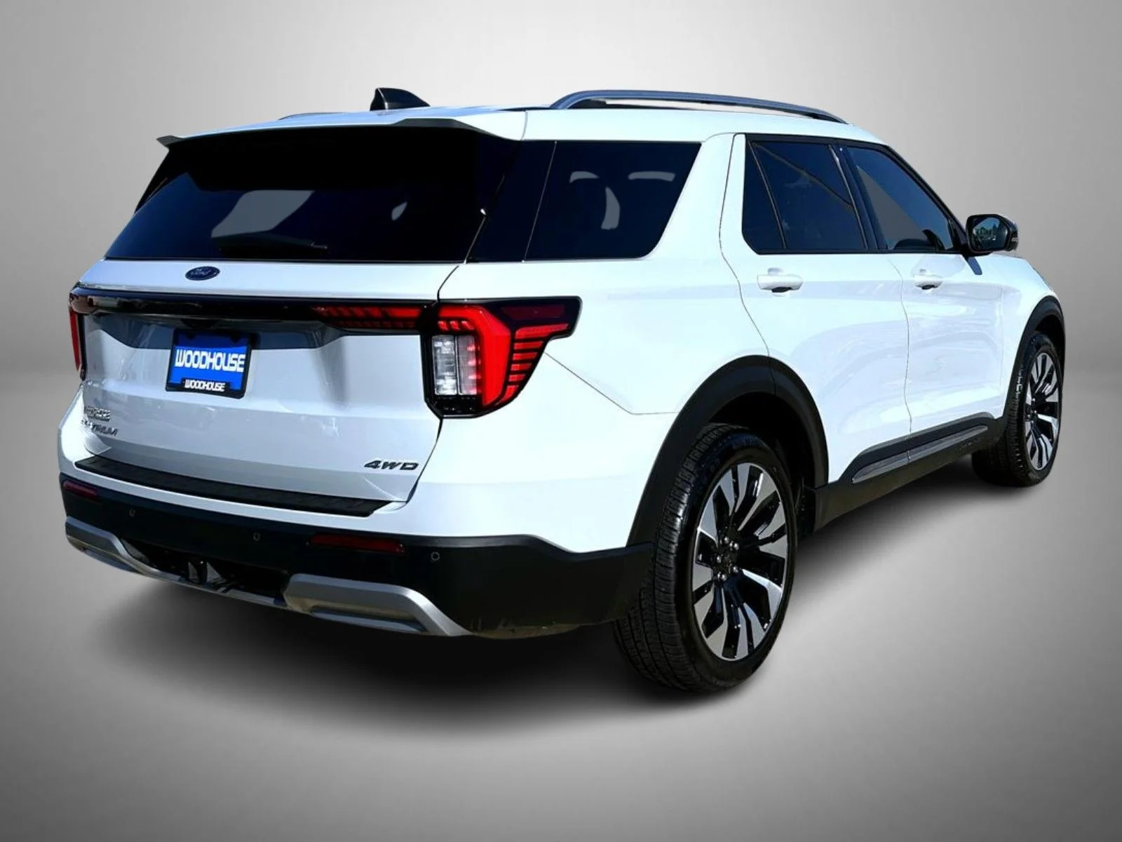 Used 2025 White Ford Platinum image 5