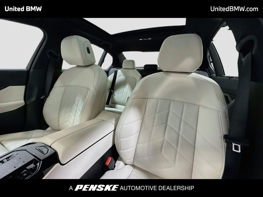 New 2027 Oxide Grey Metallic BMW 530i image 12