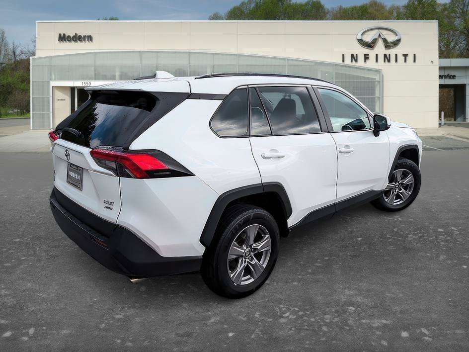 Used 2024 Ice Toyota XLE image 4
