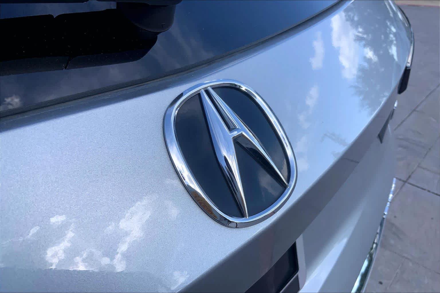 Used 2026 Solar Silver Metallic Acura w/Technology Package image 31