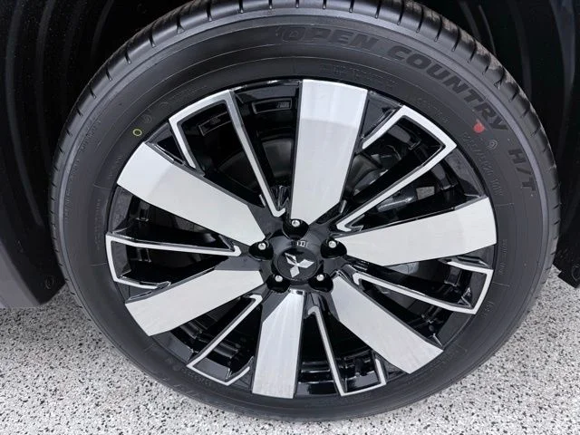 New 2026  Mitsubishi SEL image 18