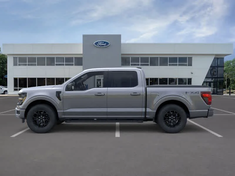 New 2026 Carbonized Gray Metallic Ford XLT image 3