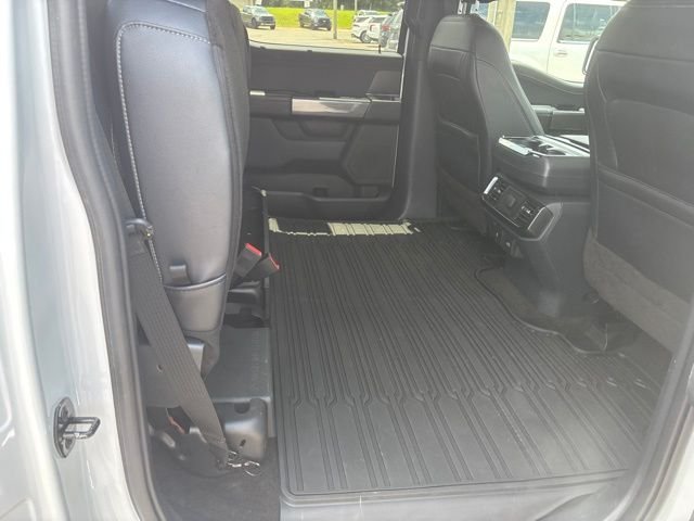 Used 2022 White Ford XLT image 15