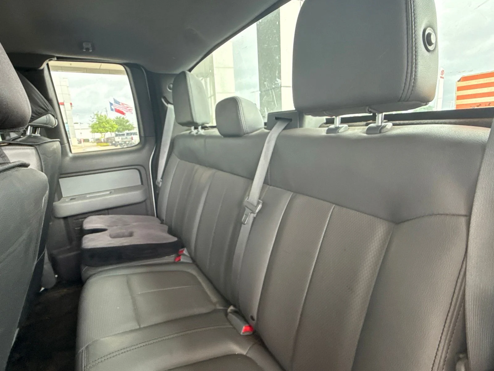 Used 2014 White Ford XL image 17