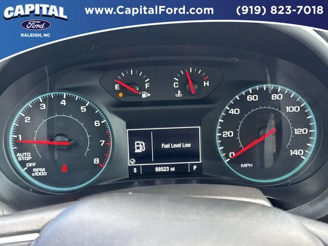 Used 2022 White Chevrolet LT image 25