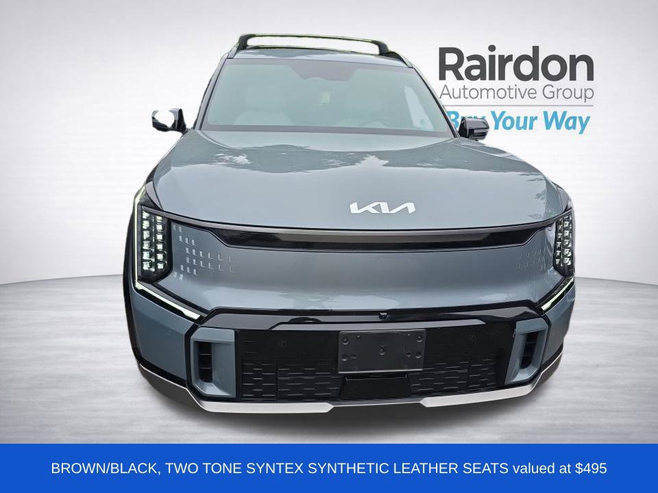 Certified Used 2024 Green Kia GT-Line image 3