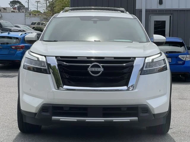 Used 2024 White Nissan Platinum image 44