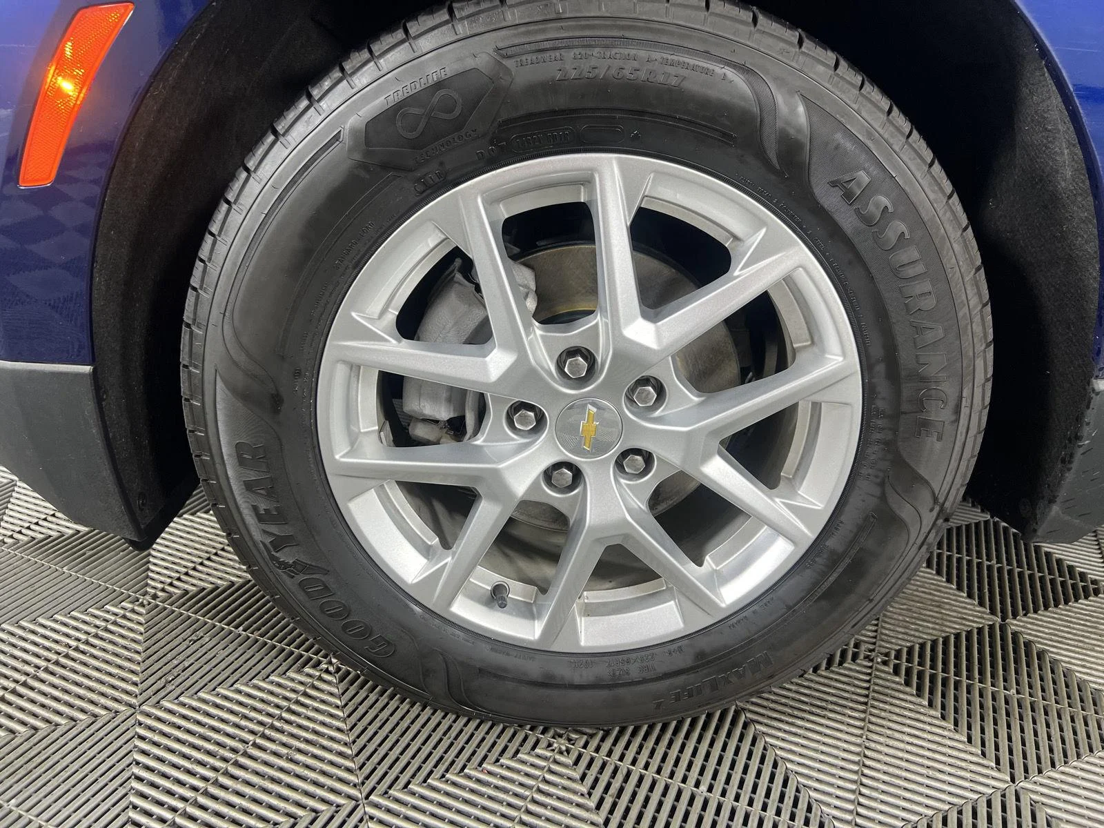 Used 2022 BLUE GLOW METALLIC Chevrolet LS image 8