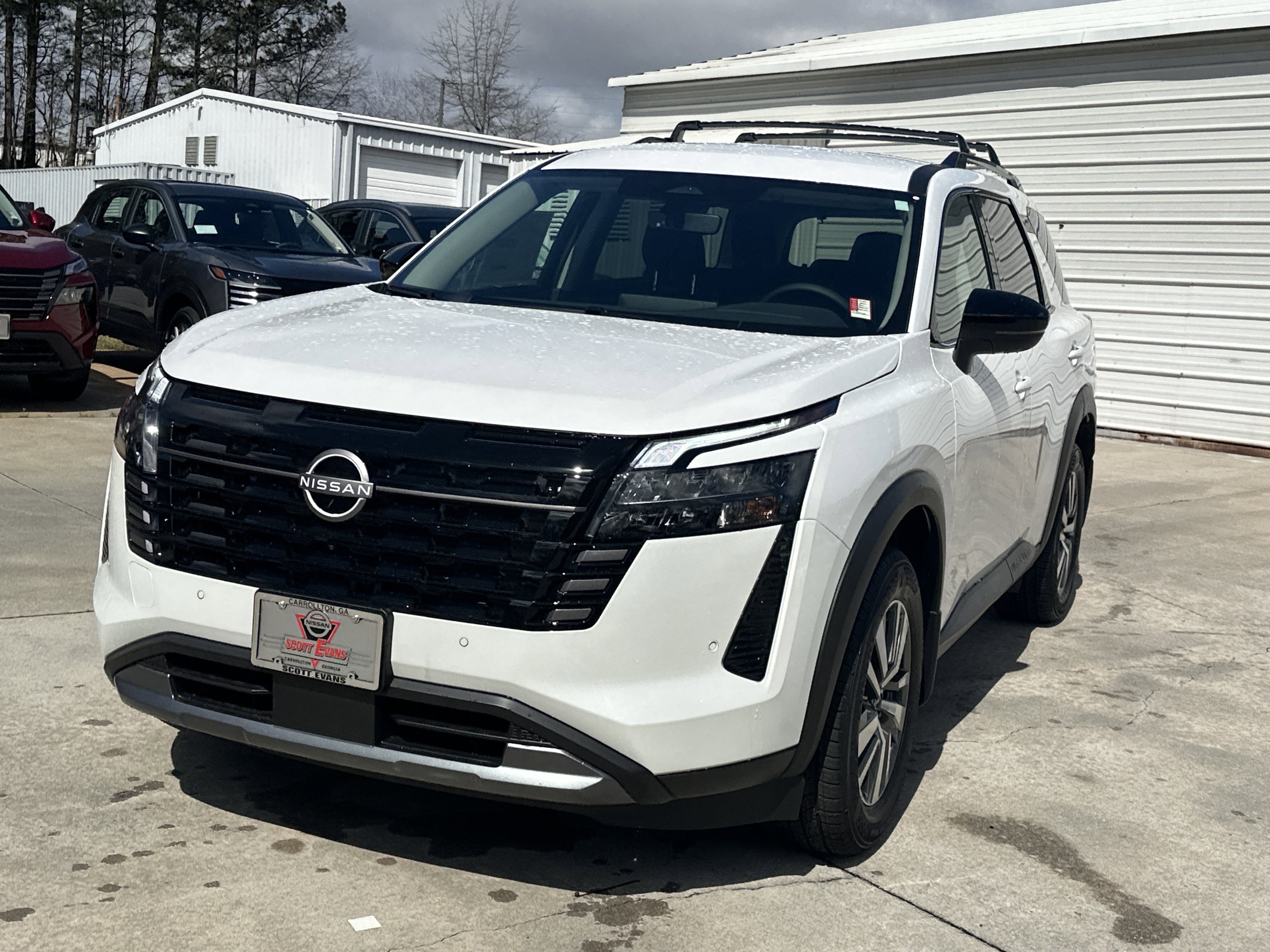 New 2026 Everest White Pearl Tricoat Nissan SL image 4