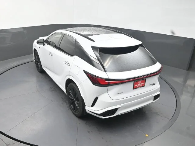 Used 2024 White Lexus 500h F SPORT Performance image 27