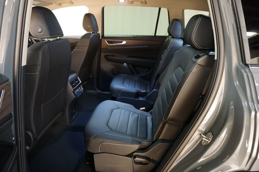 New 2026 Pure Gray Volkswagen SEL image 11