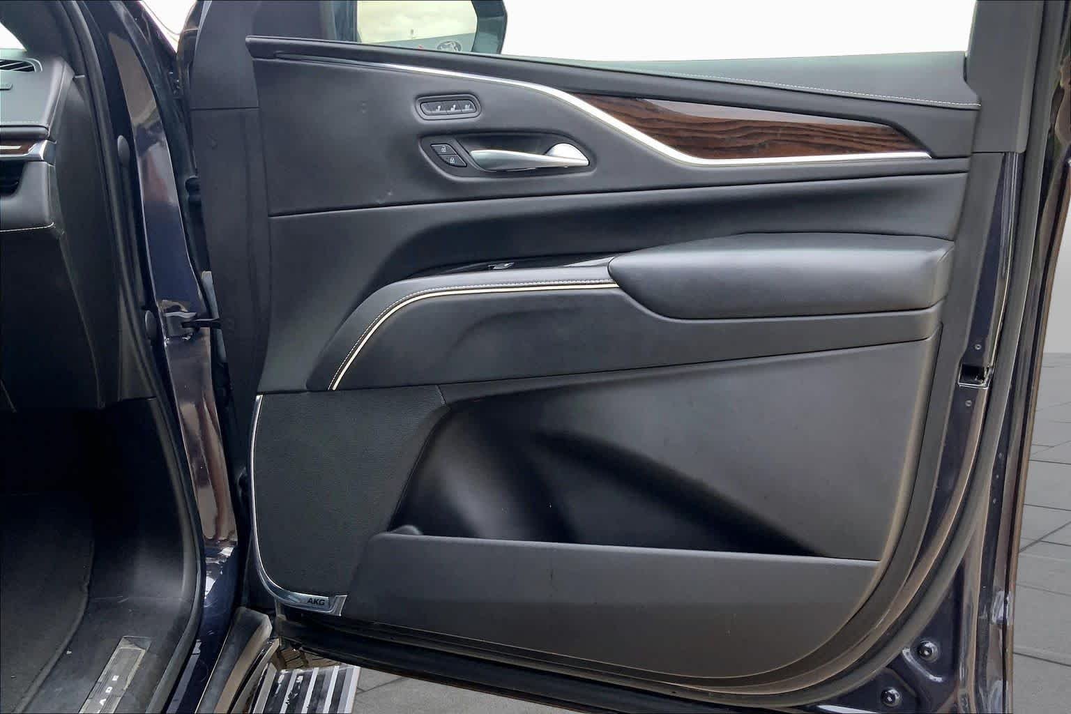 Used 2022 Galactic Gray Metallic Cadillac Sport Platinum image 23