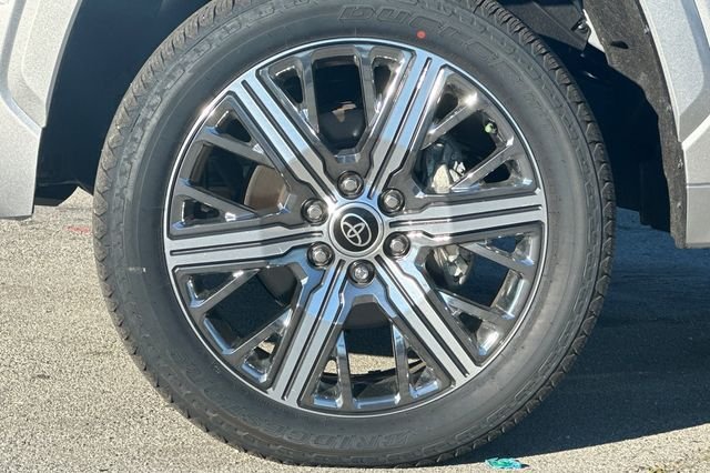 New 2024 Celestial Silver Metallic TOYOTA CAPSTONE image 33