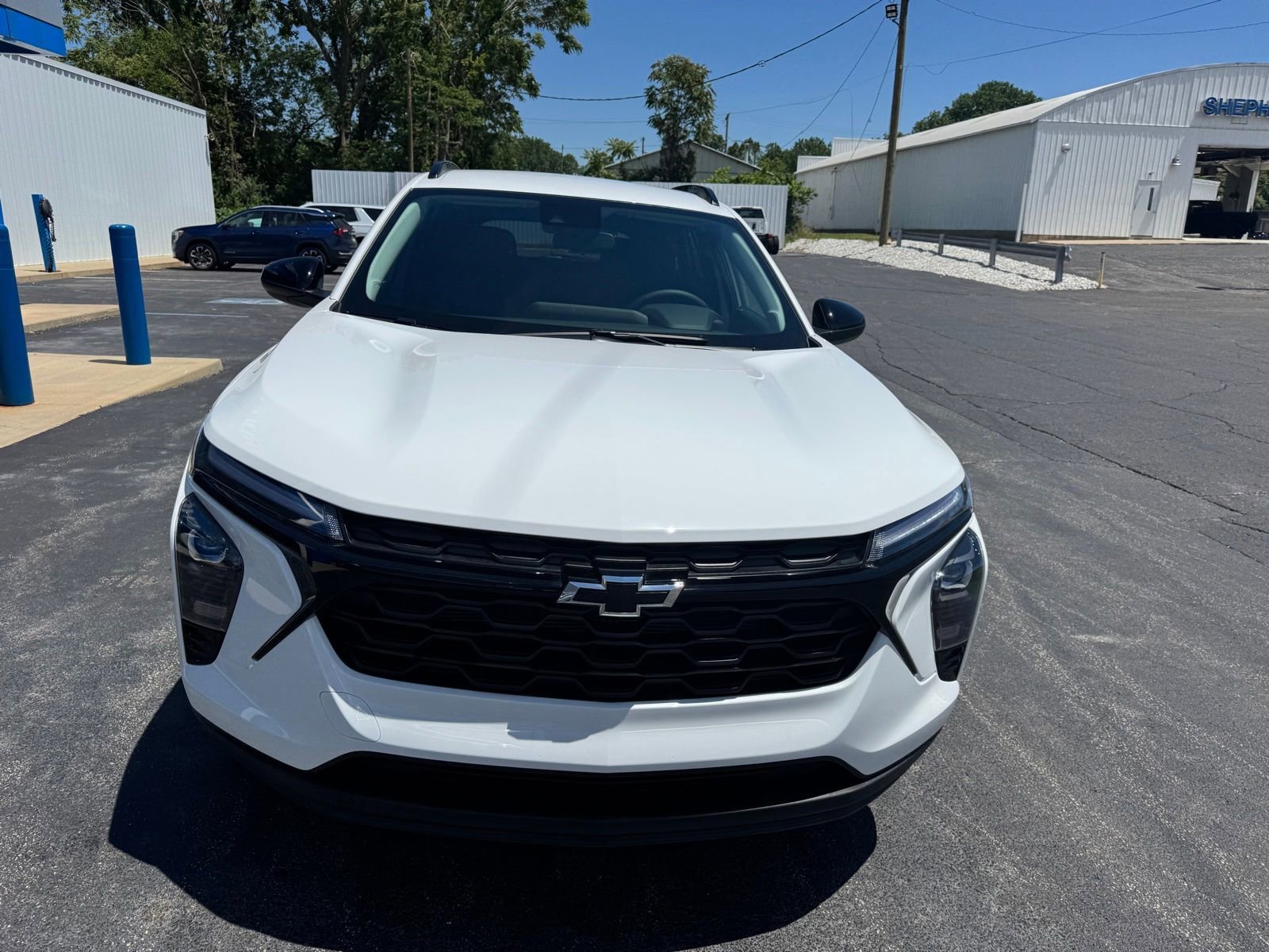 New 2026 Summit White Chevrolet LT image 7