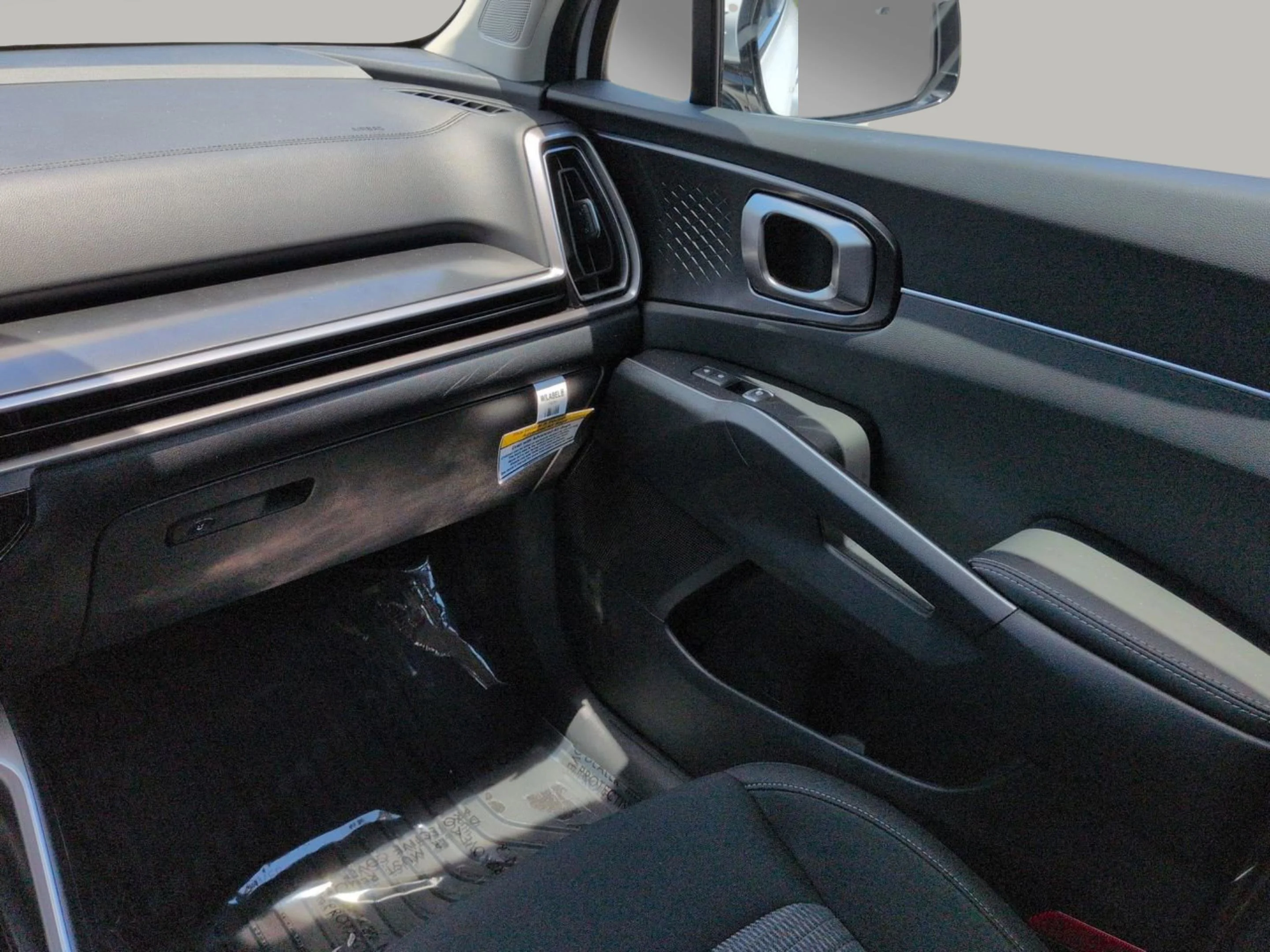 New 2026 Glacial White Kia LX image 20