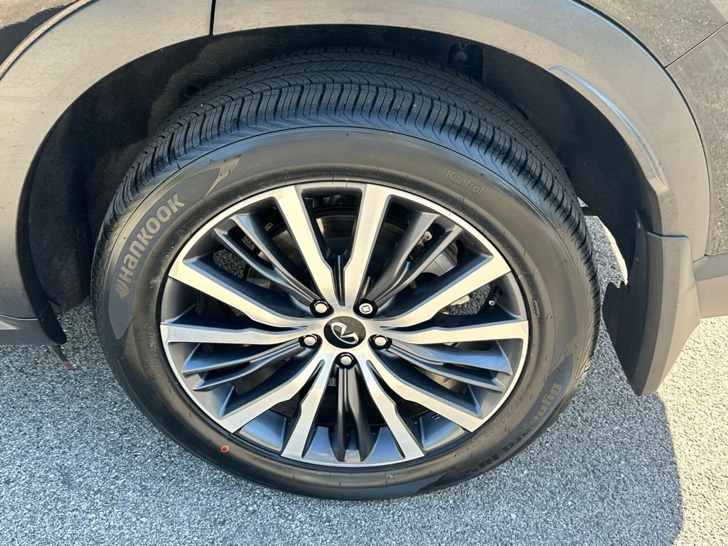 Used 2023 Black INFINITI Sensory image 11