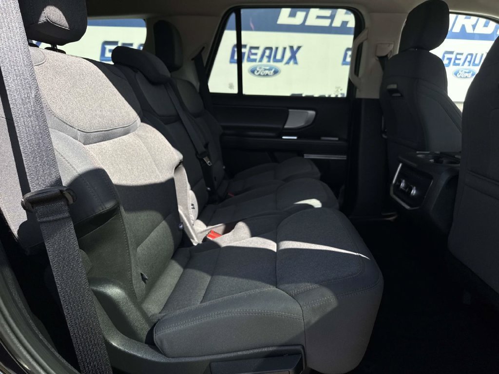 Used 2025 Black Ford Active image 18