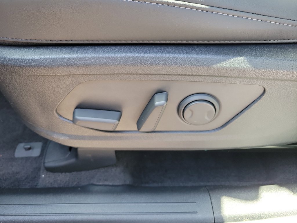 New 2026 Ebony Black Kia EX image 25