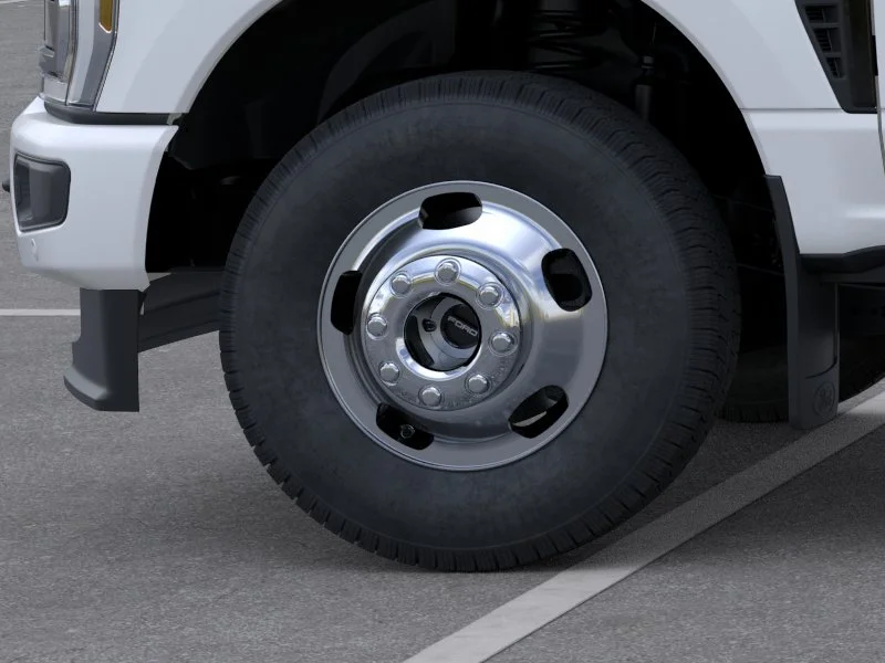 New 2026 Star White Metallic Tri-Coat Ford F-350® Platinum® image 44