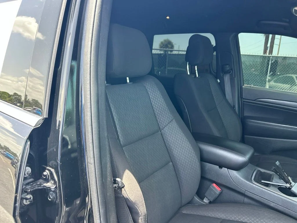 Used 2021 Black Jeep Laredo E image 21