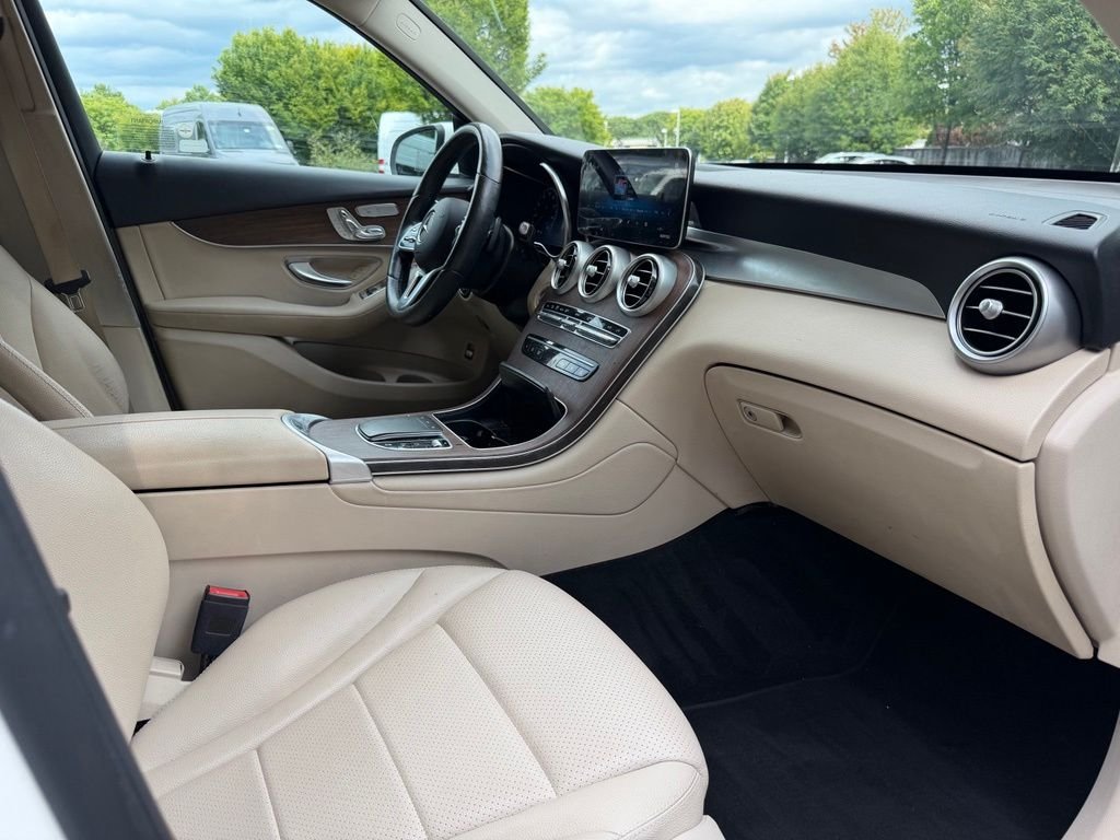 Certified Used 2021 White Mercedes-Benz GLC 300 image 6