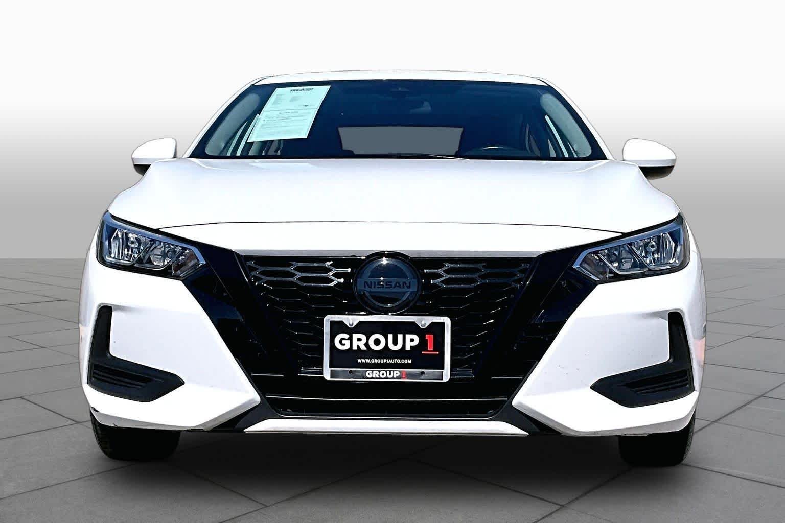 Certified Used 2022 Fresh Powder Nissan SV image 4