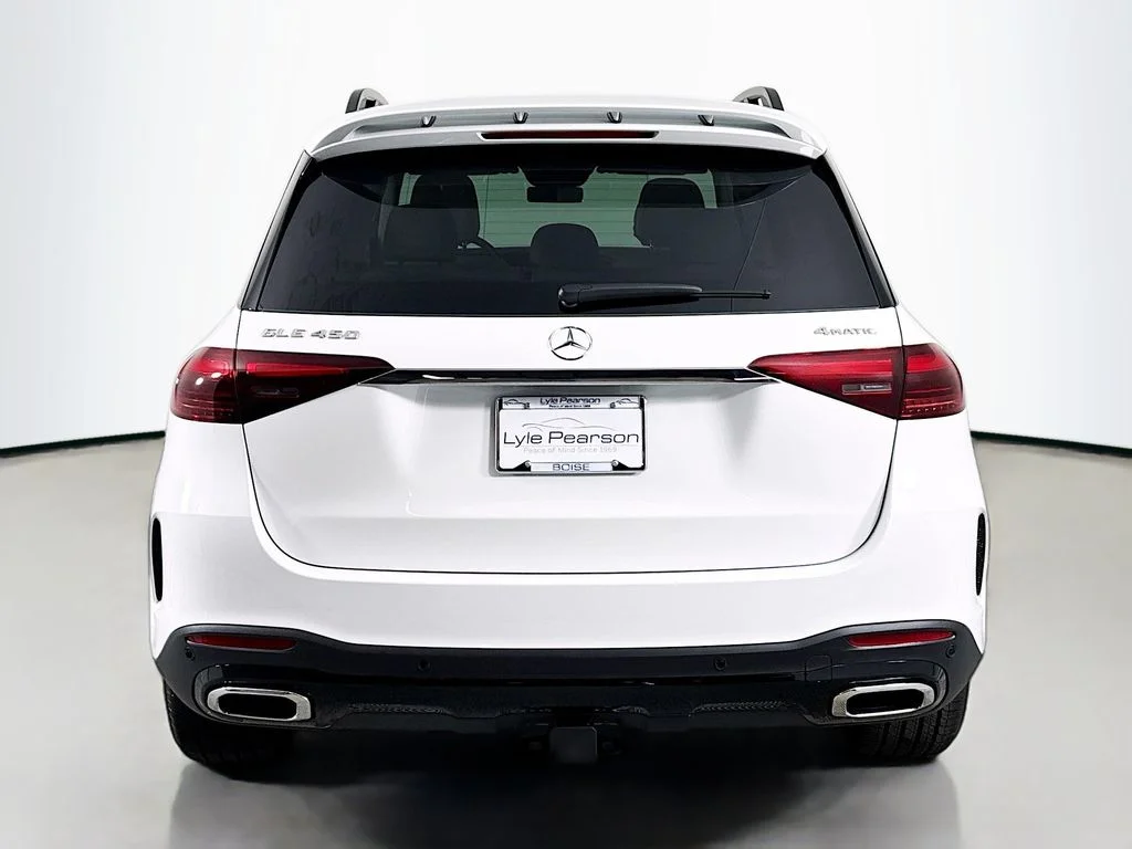 New 2026 MANUFAKTUR Moonlight White Metallic Mercedes-Benz GLE 450 image 10