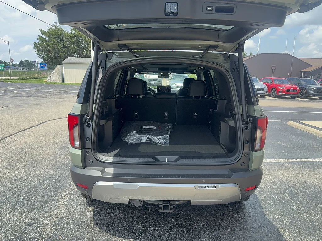 New 2026 Ash Green Metallic Honda TrailSport Elite Blackout image 17