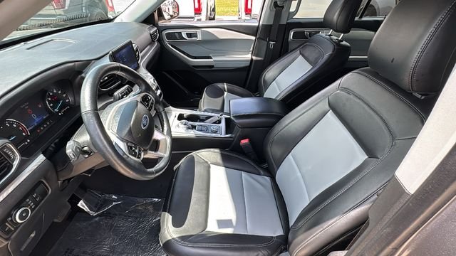 Used 2023 Gray Ford XLT image 20