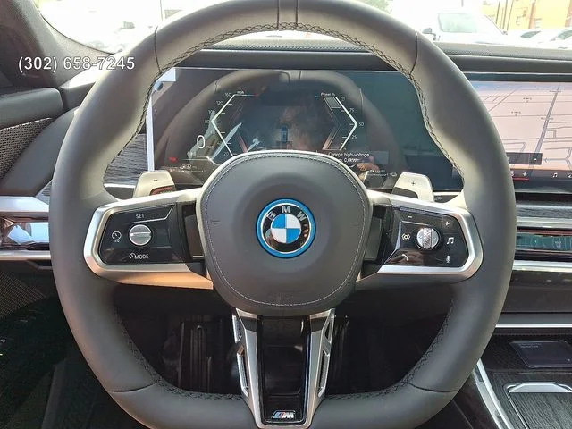 2026 BMW 7 Series 750e - Photo 18