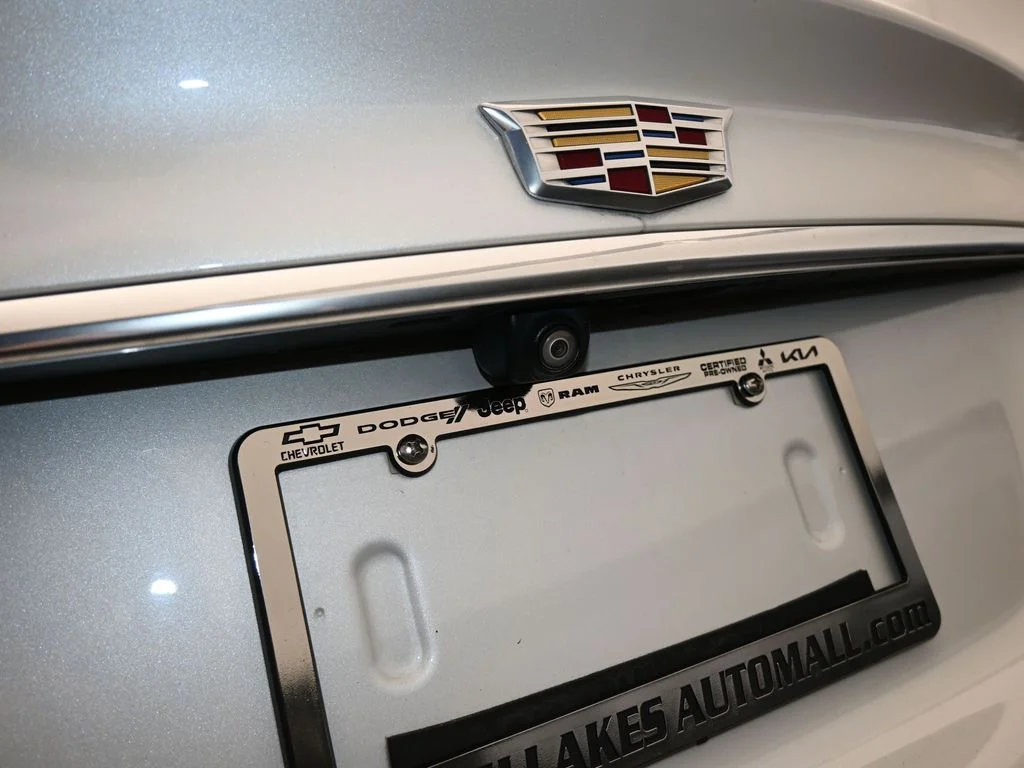 Used 2020 Crystal White Tricoat Cadillac Premium Luxury image 39