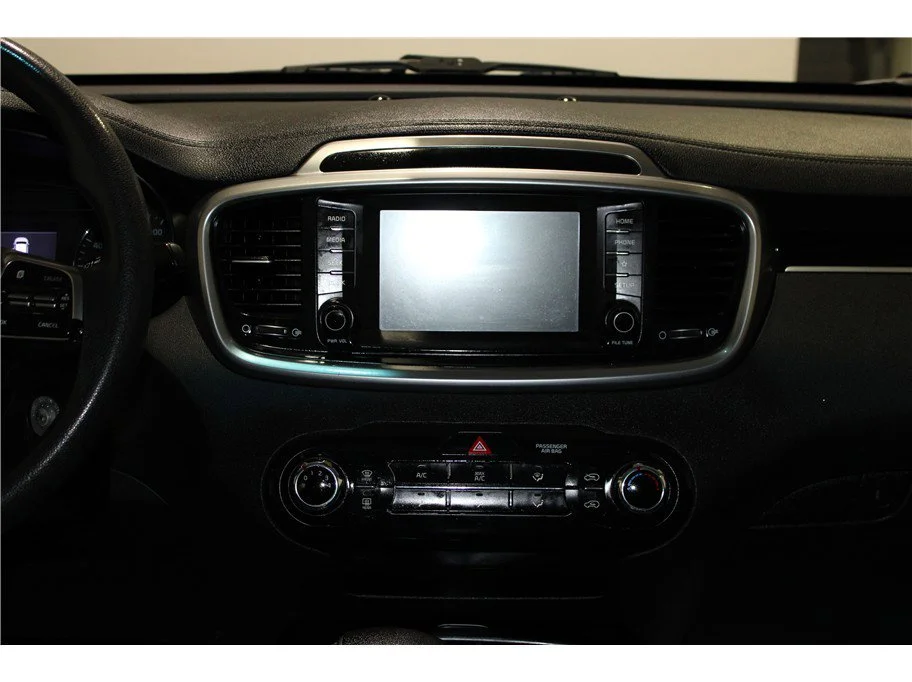 Used 2019 Dragon Brown Kia LX image 16