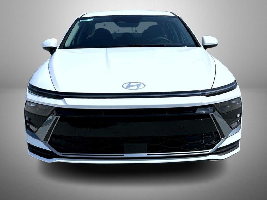 New 2026 Serenity White Hyundai Blue image 2
