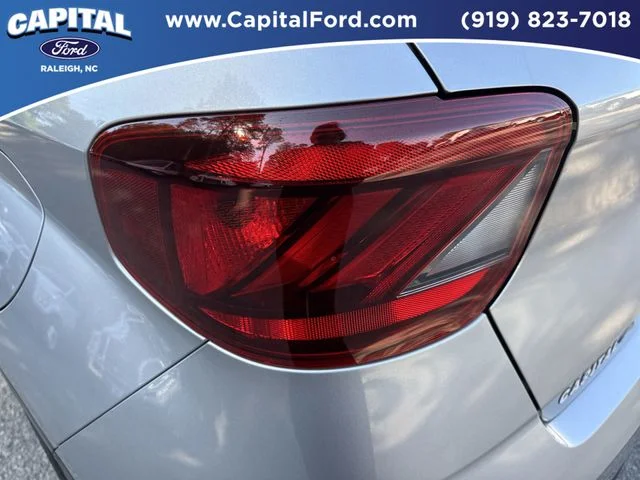 Used 2025 Silver Hyundai SEL image 15