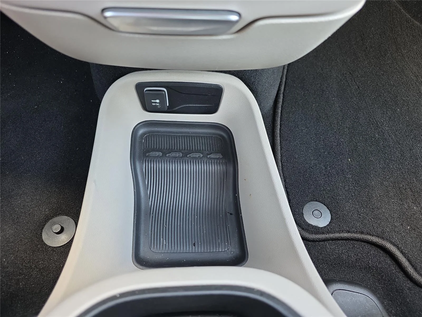 Used 2024 Black Chrysler Hybrid Select image 26