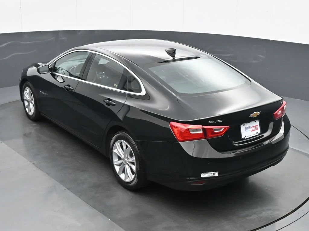 Used 2025 Black Chevrolet LT image 19